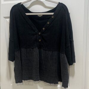 POL Black and Gray Button-Down Blouse